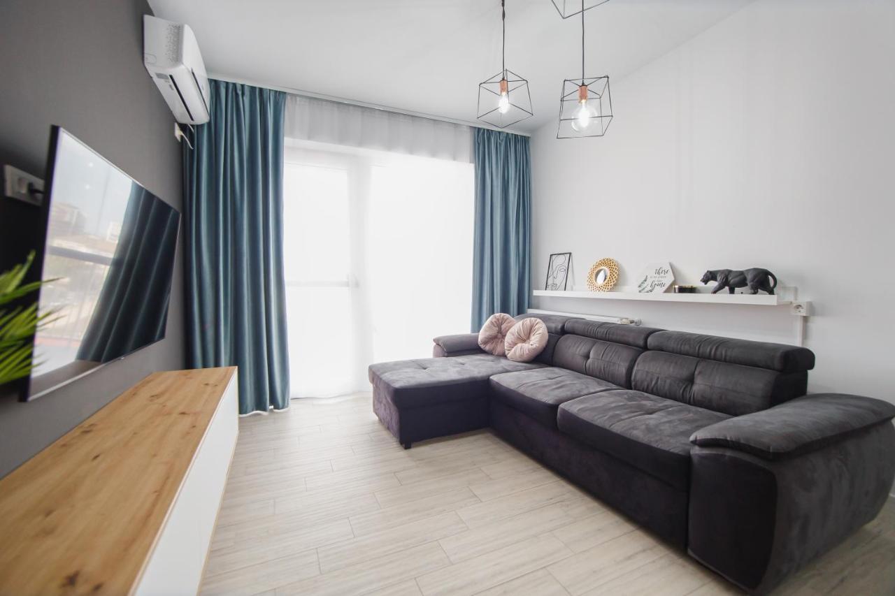 Pinkwood Harmony Apartamento Oradea Exterior foto