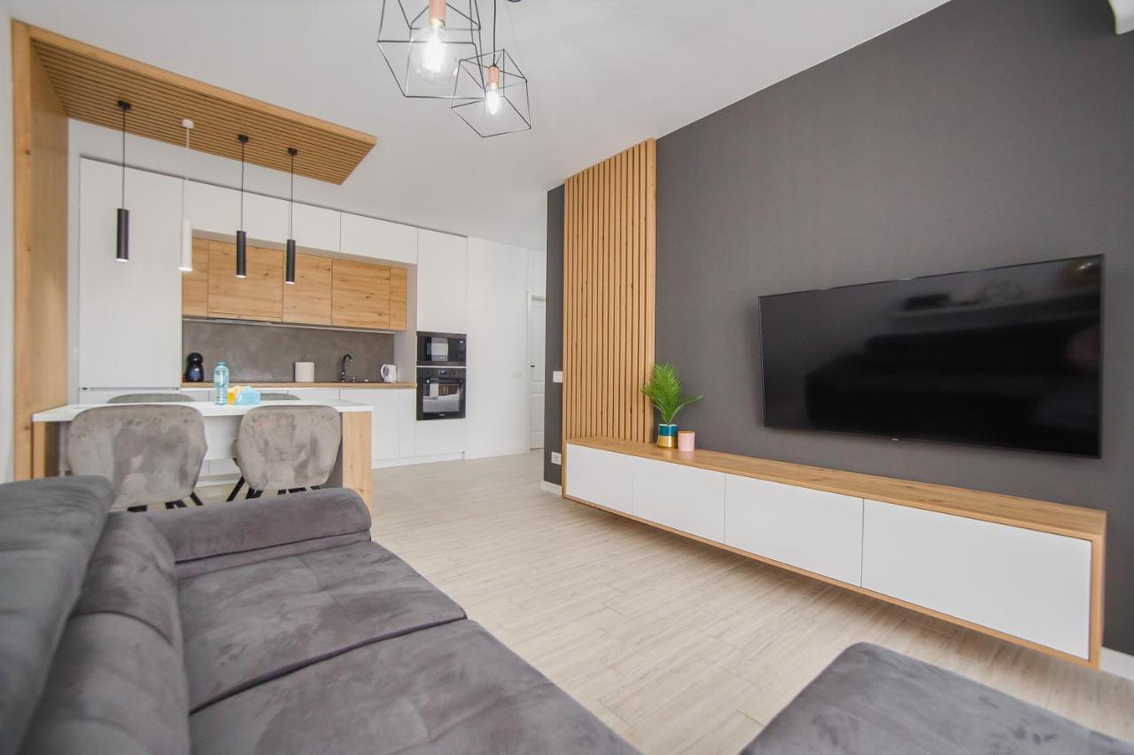 Pinkwood Harmony Apartamento Oradea Exterior foto