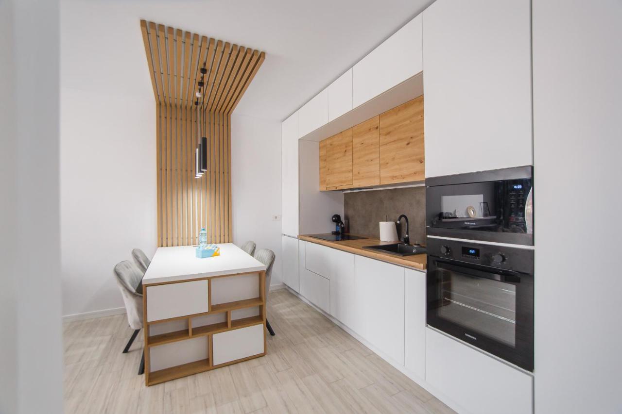 Pinkwood Harmony Apartamento Oradea Exterior foto